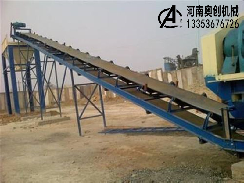 皮帶輸送機(jī)使用現(xiàn)場展示 皮帶輸送機(jī)使用現(xiàn)場展示