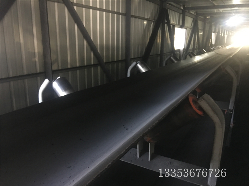 帶式輸送機(jī)煤礦1 帶式輸送機(jī)煤礦1