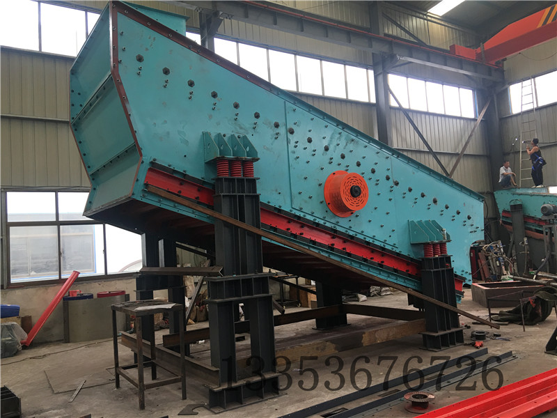 煤礦原煤分級弛張沸騰篩可做成多少層有弛張效果的篩面？